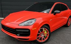 2021 Porsche Cayenne Turbo S E-Hybrid Coupe