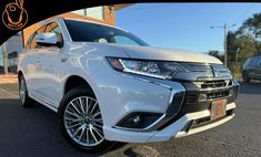 2022 Mitsubishi Outlander PHEV SEL