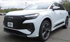 2024 Audi Q4 e-tron quattro Premium Plus 50