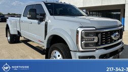 2026 Ford F-450 Super Duty Platinum