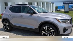 2026 Volvo XC40 B5 Plus