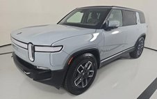2023 Rivian R1S Adventure