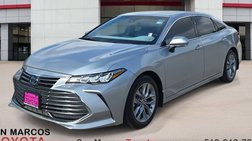 2022 Toyota Avalon Hybrid XLE