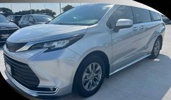 2022 Toyota Sienna XLE