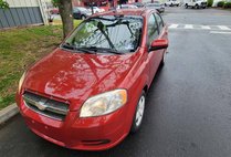 2011 Chevrolet Aveo 1LT Sedan FWD