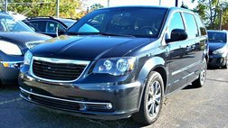 2015 Chrysler Town and Country S
