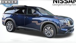 2025 Nissan Pathfinder SV