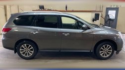 2016 Nissan Pathfinder S