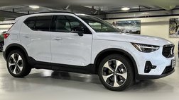 2026 Volvo XC40 B5 Plus