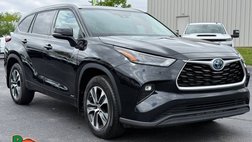 2022 Toyota Highlander Hybrid XLE