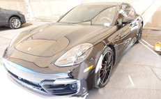 2019 Porsche Panamera GTS