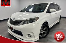 2014 Toyota Sienna SE 8-Passenger