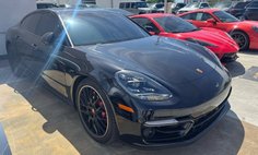 2023 Porsche Panamera GTS
