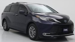 2022 Toyota Sienna XLE