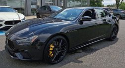 2022 Maserati Ghibli Modena Q4