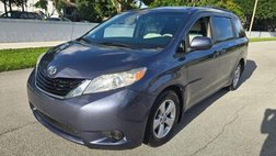 2014 Toyota Sienna LE 7-Passenger Auto Access Sea