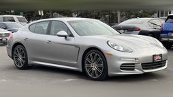 2016 Porsche Panamera 4 Edition