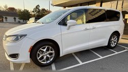 2020 Chrysler Pacifica Touring