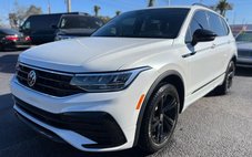 2023 Volkswagen Tiguan SE R-Line Black