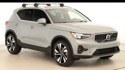 2024 Volvo XC40 B5 Ultimate Bright Theme