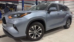 2024 Toyota Highlander Hybrid XLE