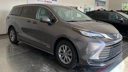 2021 Toyota Sienna LE 8-Passenger