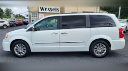 2016 Chrysler Town and Country Touring-L