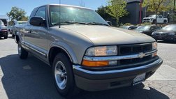 2000 Chevrolet S-10 Base