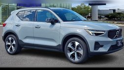 2026 Volvo XC40 B5 Core