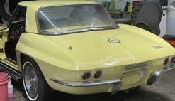 1967 Chevrolet Corvette hardtop convertible