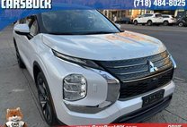 2022 Mitsubishi Outlander ES