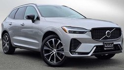 2023 Volvo XC60 B5 Ultimate Dark Theme