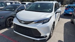 2025 Toyota Sienna XLE 7-Passenger