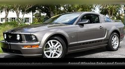 2005 Ford Mustang GT Deluxe