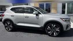 2024 Volvo XC40 B5 Plus Bright Theme