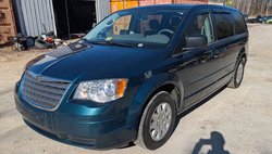 2009 Chrysler Town and Country LX