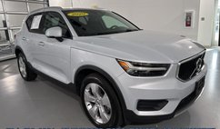 2020 Volvo XC40 T4 Momentum