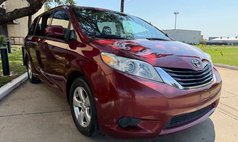2014 Toyota Sienna LE