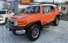 2013 Toyota FJ Cruiser Base