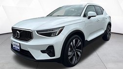 2024 Volvo XC40 B5 Plus Bright Theme