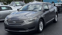 2013 Ford Taurus SE