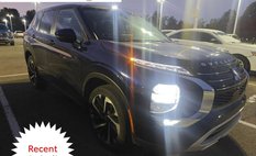 2023 Mitsubishi Outlander SE