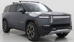 2023 Rivian R1S Adventure