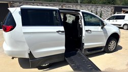 2020 Chrysler Voyager L