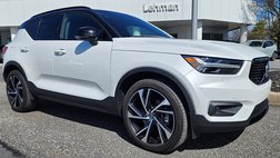 2022 Volvo XC40 T5 R-Design