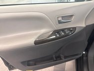 2020 Toyota Sienna XLE