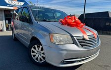 2014 Chrysler Town and Country Touring