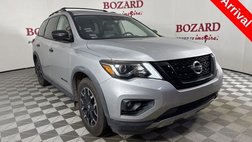 2020 Nissan Pathfinder SL