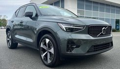 2026 Volvo XC40 B5 Plus