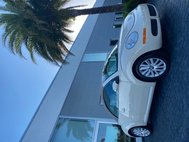 2010 Volkswagen New Beetle 